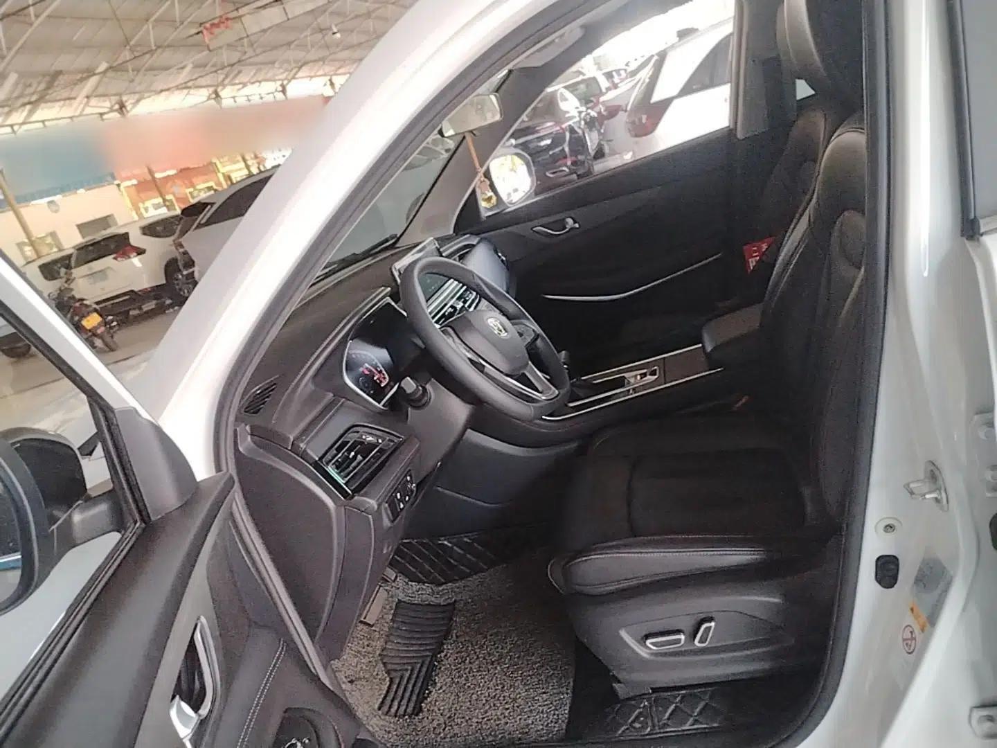 CHANGAN CS75 2022 Blue Whale Edition 1.5T DCT Prestige Model — миниатюра 26