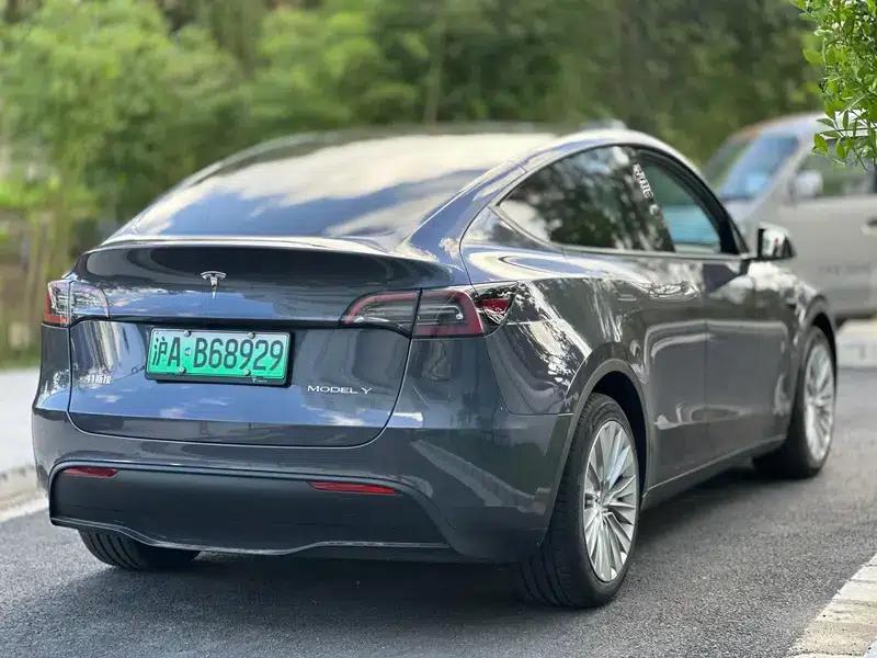 Model Y 2022 Rear-Wheel Drive — миниатюра 4