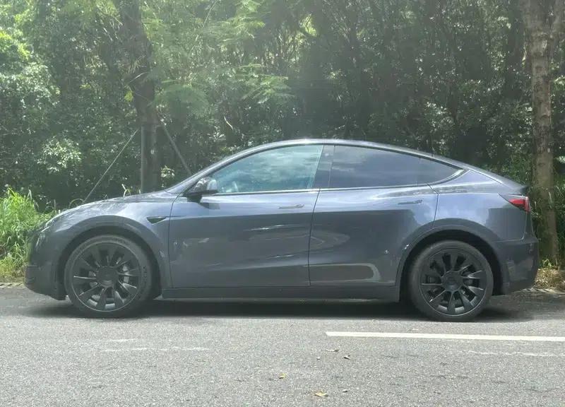 Model Y 2022 Facelift Long Range All-Wheel Drive Version — миниатюра 3