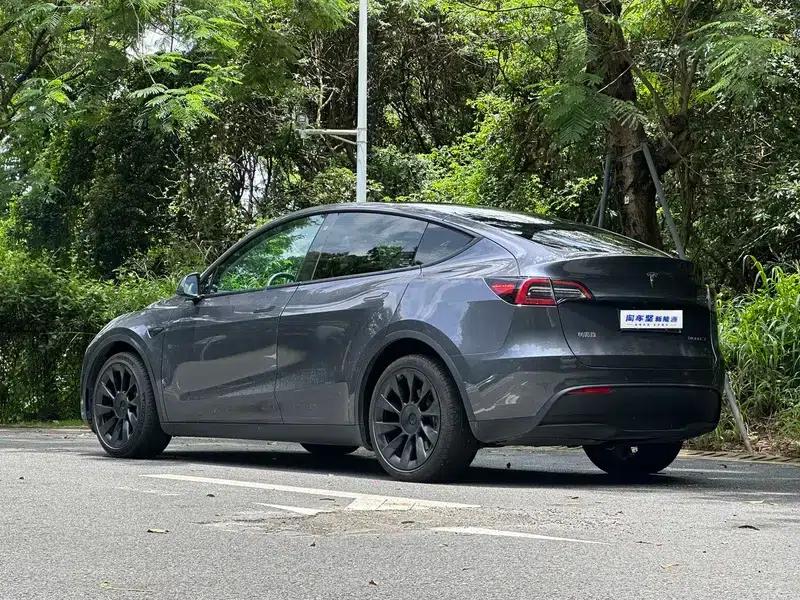 Model Y 2022 Facelift Long Range All-Wheel Drive Version — миниатюра 4