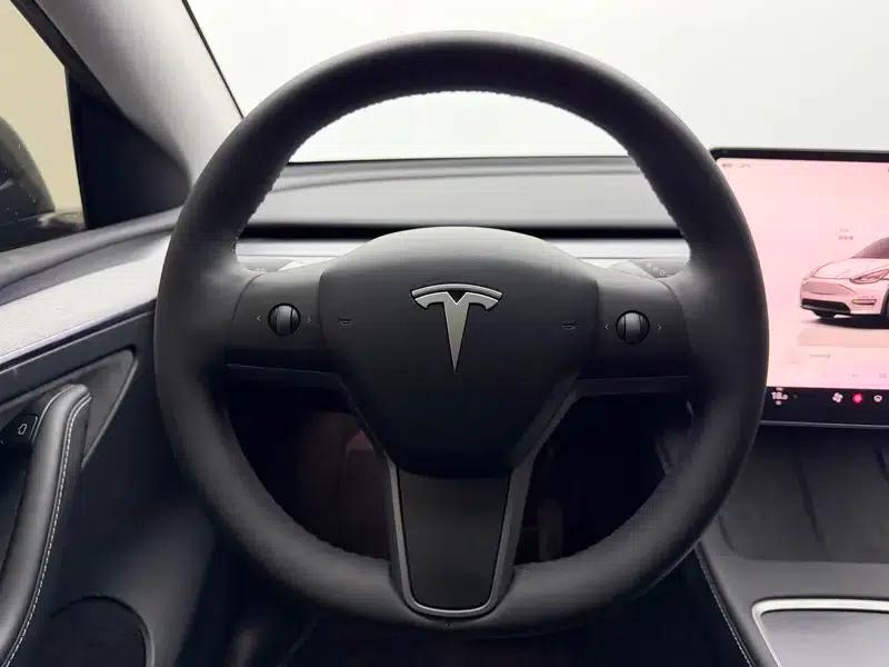 Model Y 2024 Rear-Wheel Drive — миниатюра 16