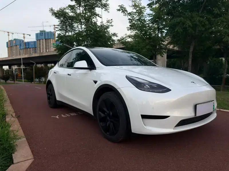 Model Y 2022 Facelift Rear-Wheel Drive Version — миниатюра 3