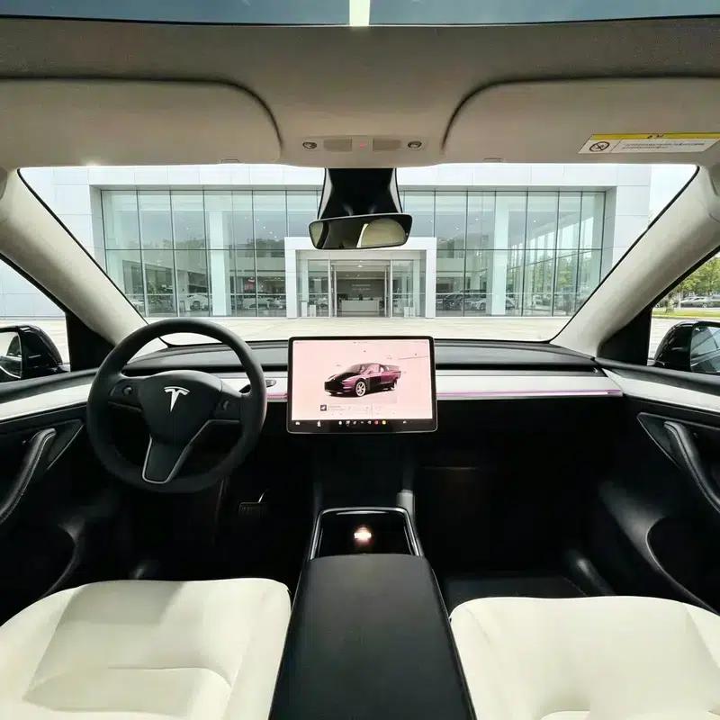 Model Y 2022 Facelift Rear-Wheel Drive Version — миниатюра 8