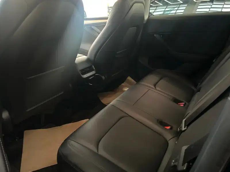 Model Y 2022 Rear-Wheel Drive — миниатюра 13
