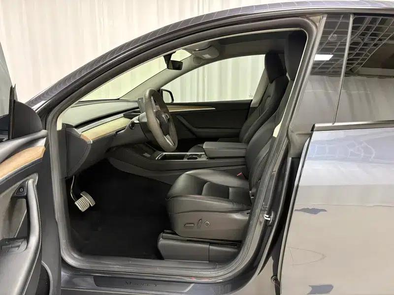 Model Y 2022 Performance All-Wheel Drive — миниатюра 17