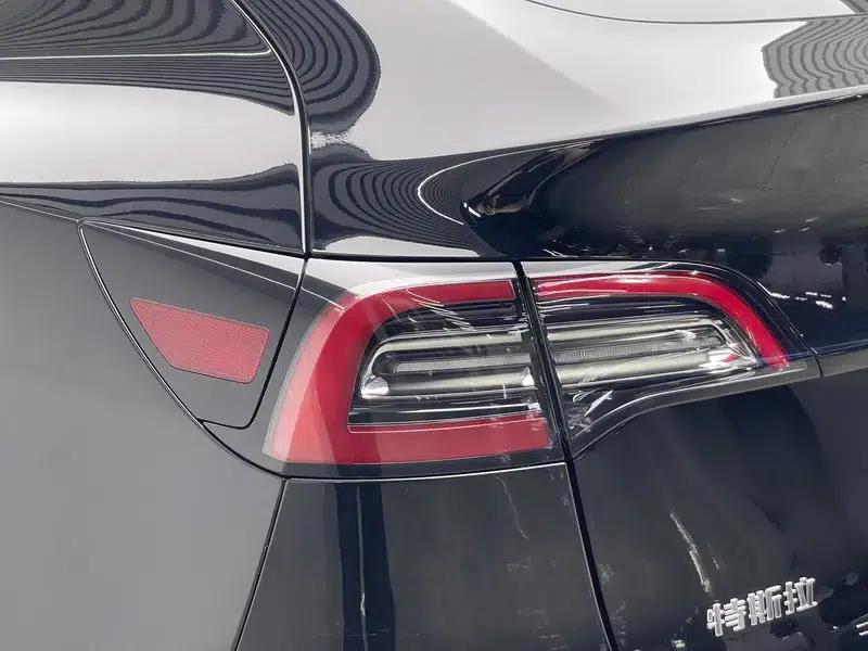 Model Y 2022 Facelift Rear-Wheel Drive Version — миниатюра 13