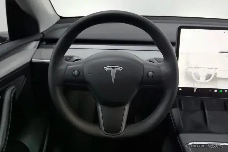 Model Y 2024 Rear-Wheel Drive — миниатюра 15