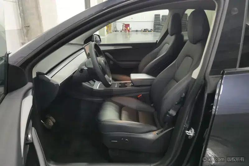 Model Y 2024 Rear-Wheel Drive — миниатюра 17