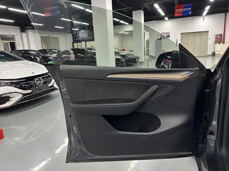 Model Y 2021 Standard Range Rear-Wheel Drive — миниатюра 13