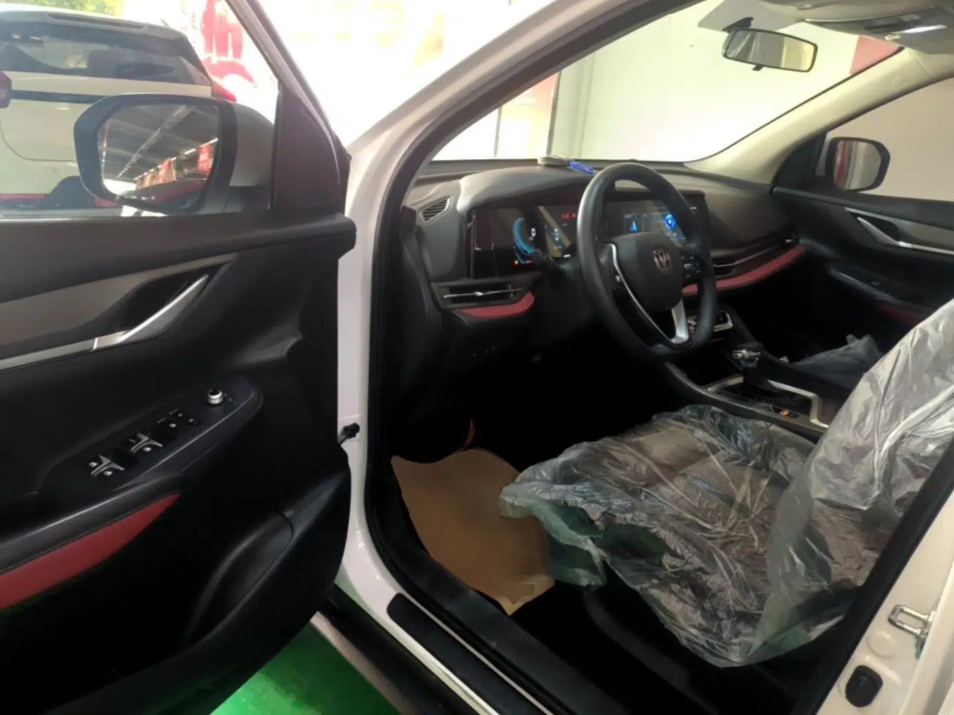 CHANGAN CS55PLUS 2020 1.5T Automatic Colorful Model — миниатюра 18