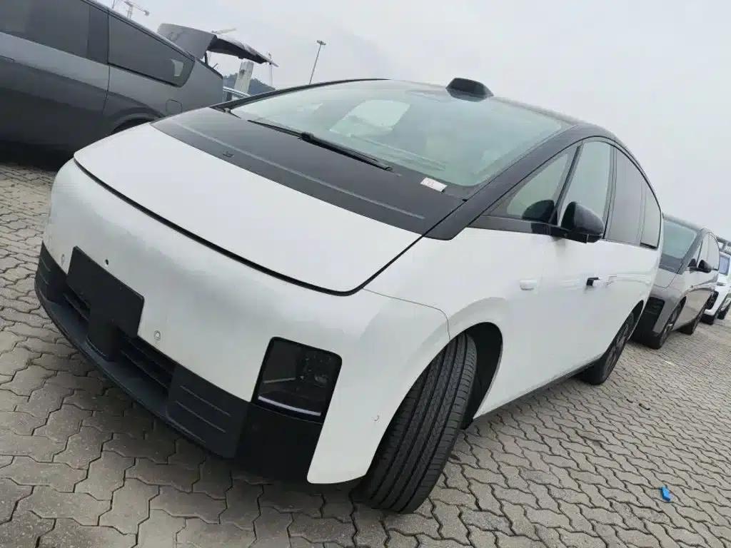 Li Auto MEGA 2024 Ultra — миниатюра 2