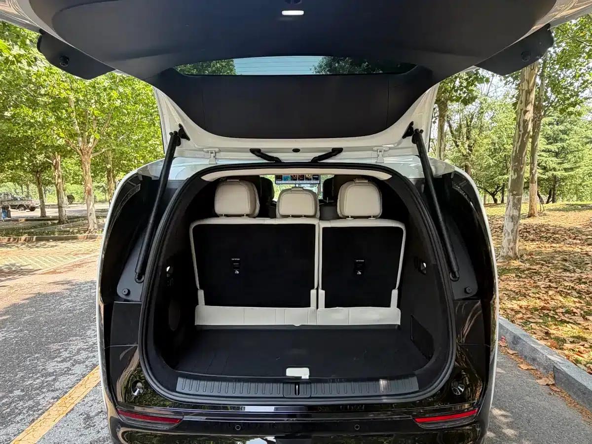 Li Auto MEGA 2025 Home Edition — миниатюра 10