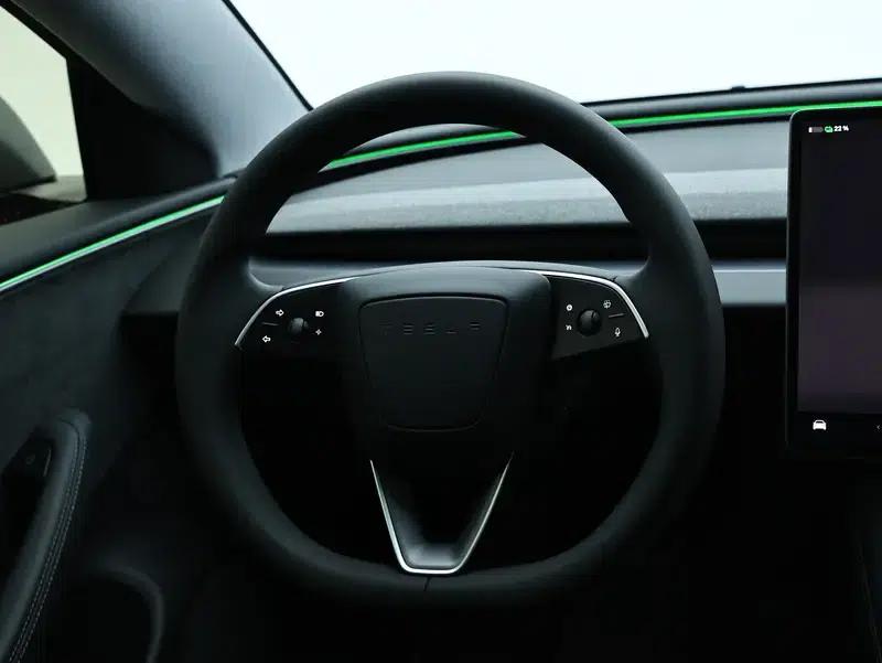 Model 3 2023 Long Range All-Wheel Drive — миниатюра 16
