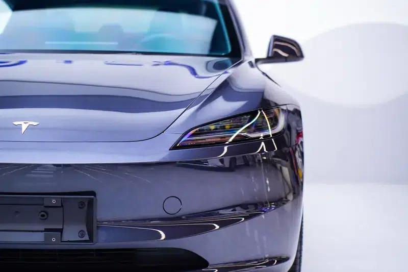 Model 3 2025 Rear-Wheel Drive — миниатюра 4