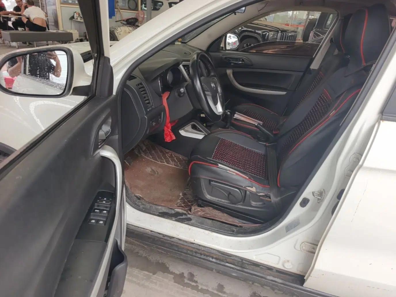 CHANGAN CS35 2016 1.6L Manual Luxury Model China V Standard — миниатюра 18