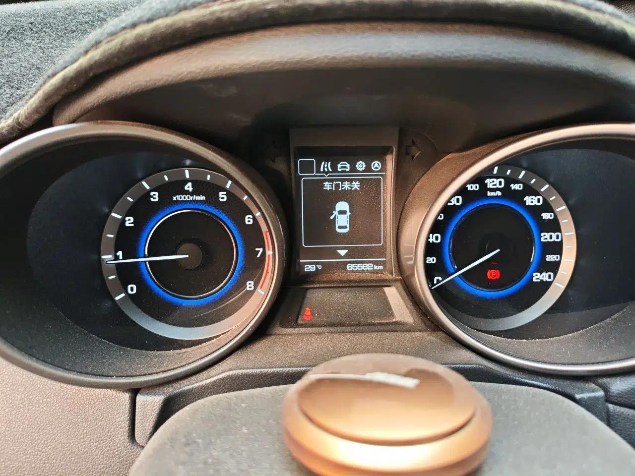 CHANGAN CS35 2017 1.6L Manual Luxury Model — миниатюра 11
