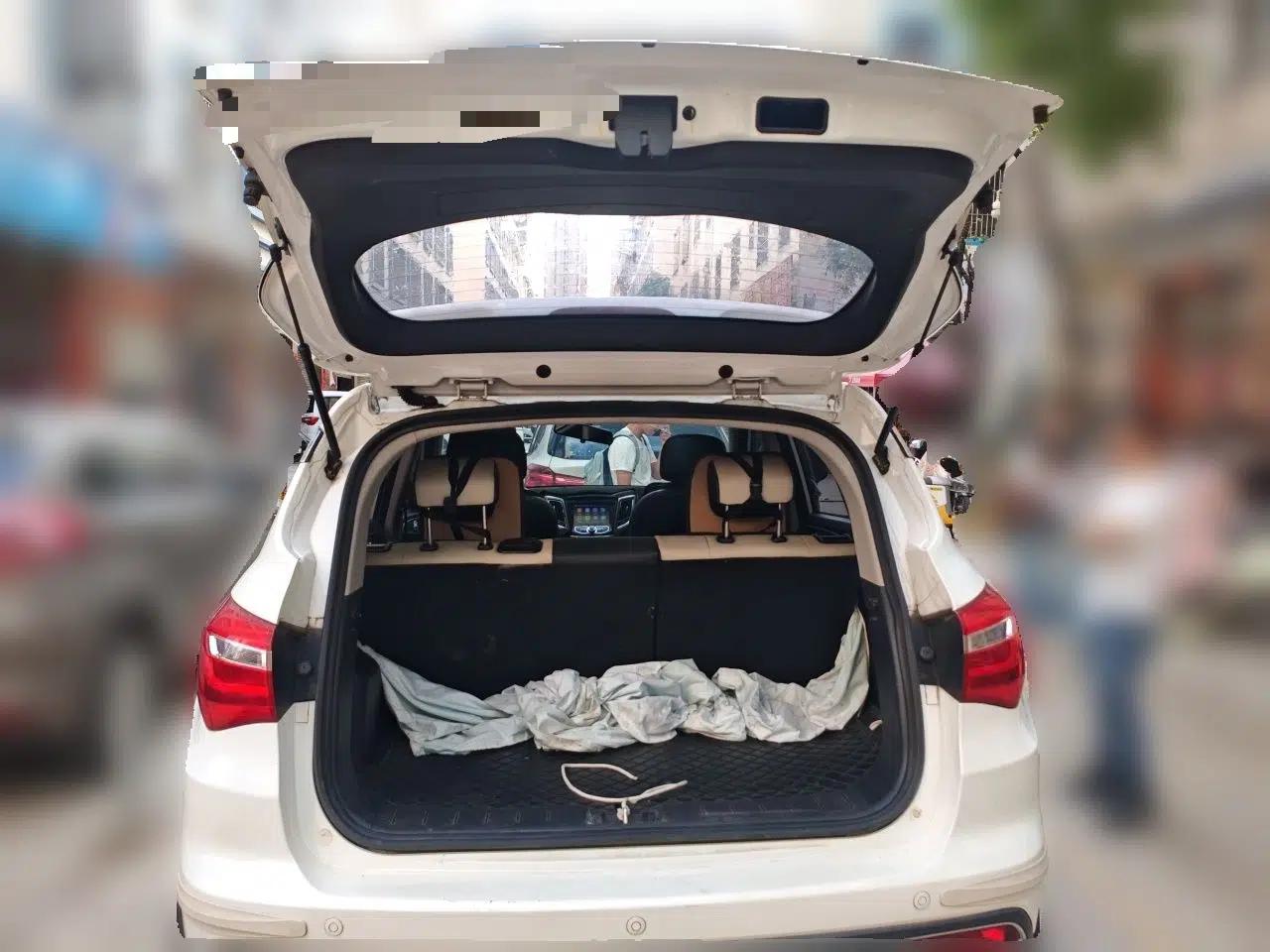 CHANGAN CS35 2017 1.6L Manual Luxury Model — миниатюра 19