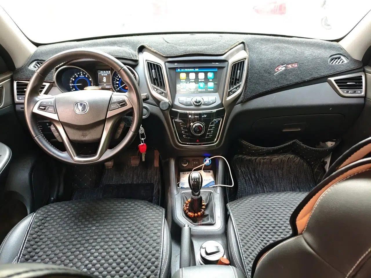 CHANGAN CS35 2017 1.6L Manual Luxury Model — миниатюра 9