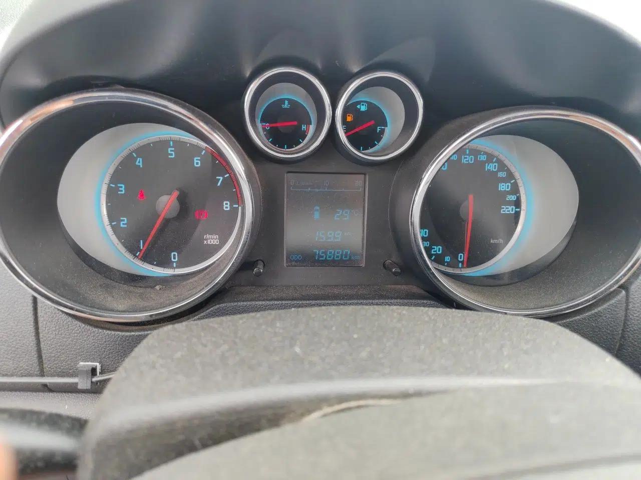 CHANGAN CS35 2014 1.6L Manual Luxury Model China V Standard — миниатюра 11