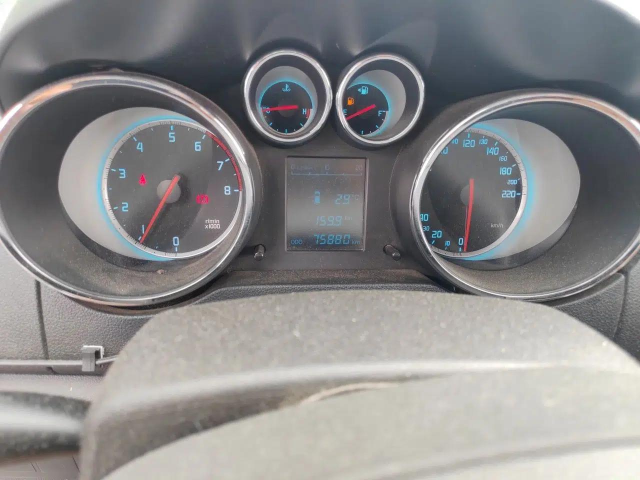 CHANGAN CS35 2014 1.6L Manual Luxury Model China V Standard — миниатюра 12