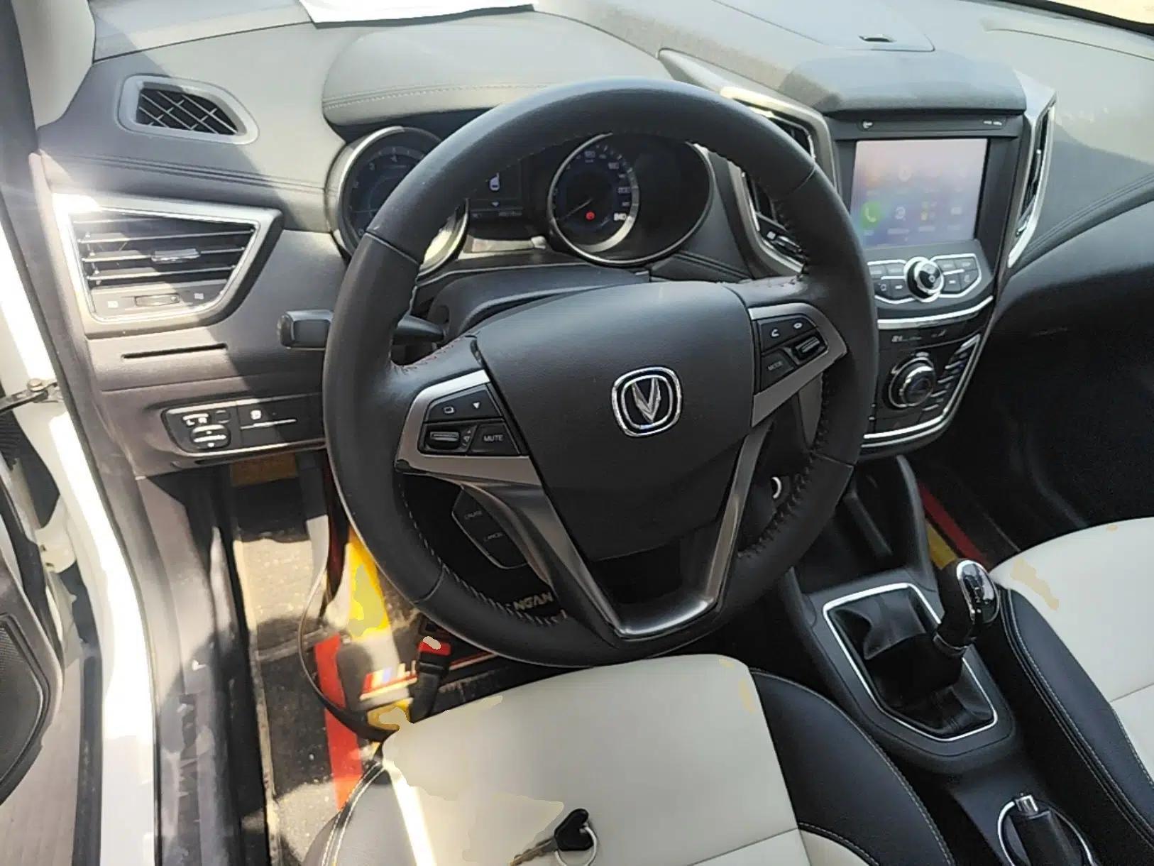 CHANGAN CS35 2017 1.6L Manual Luxury Model — миниатюра 13