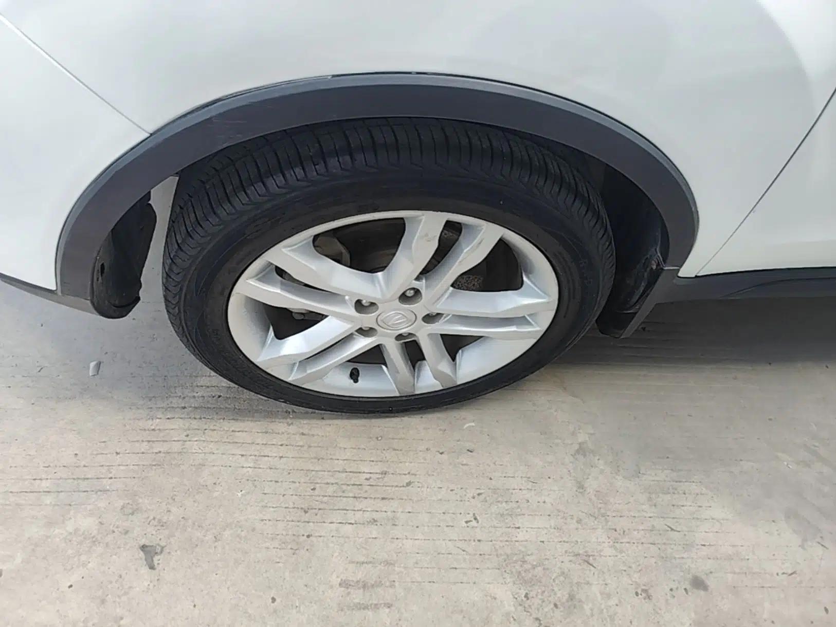 CHANGAN CS35 2017 1.6L Manual Luxury Model — миниатюра 10