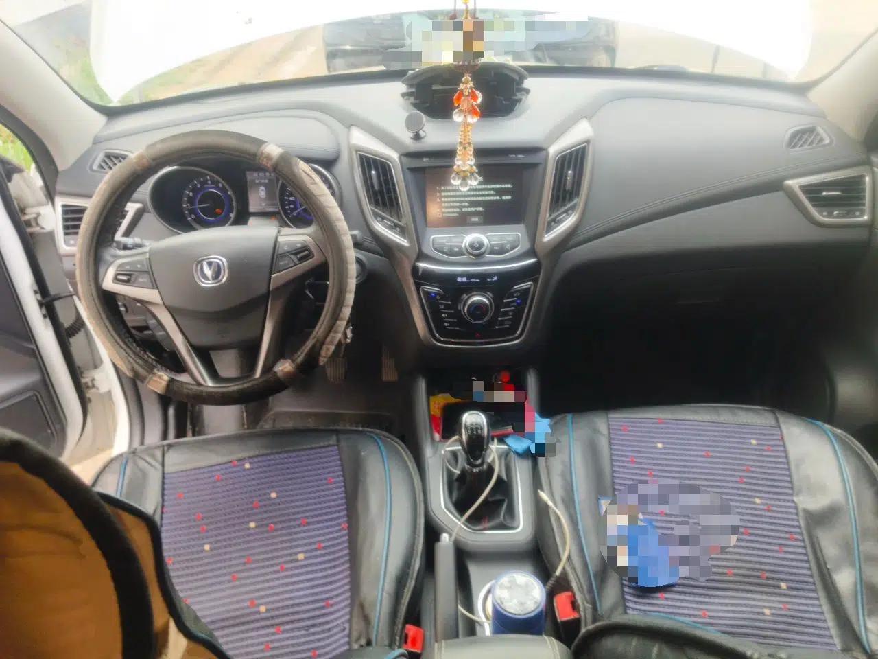 CHANGAN CS35 2017 1.6L Manual Luxury Model — миниатюра 9