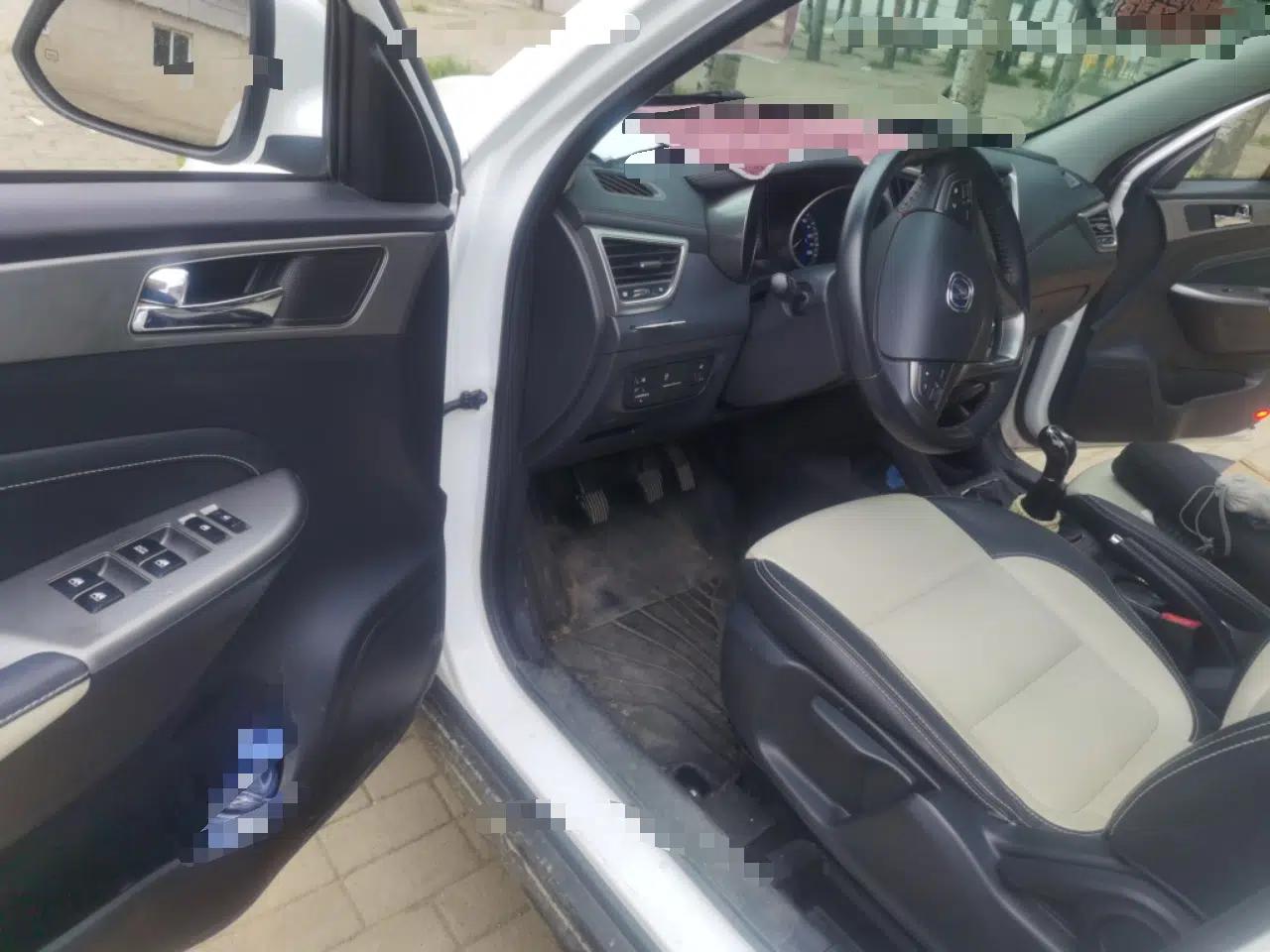 CHANGAN CS35 2017 1.6L Manual Luxury Model — миниатюра 16
