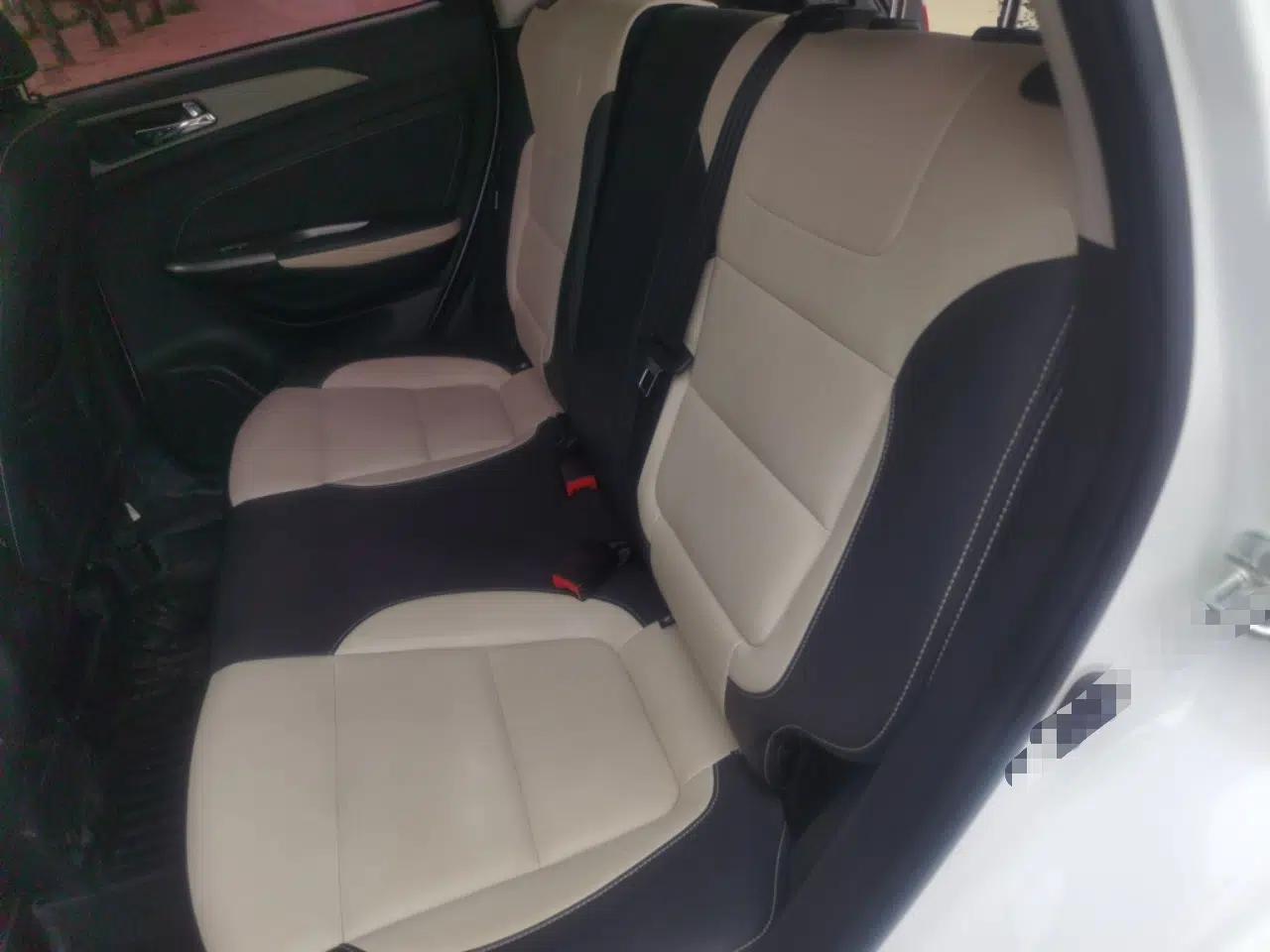CHANGAN CS35 2017 1.6L Manual Luxury Model — миниатюра 17