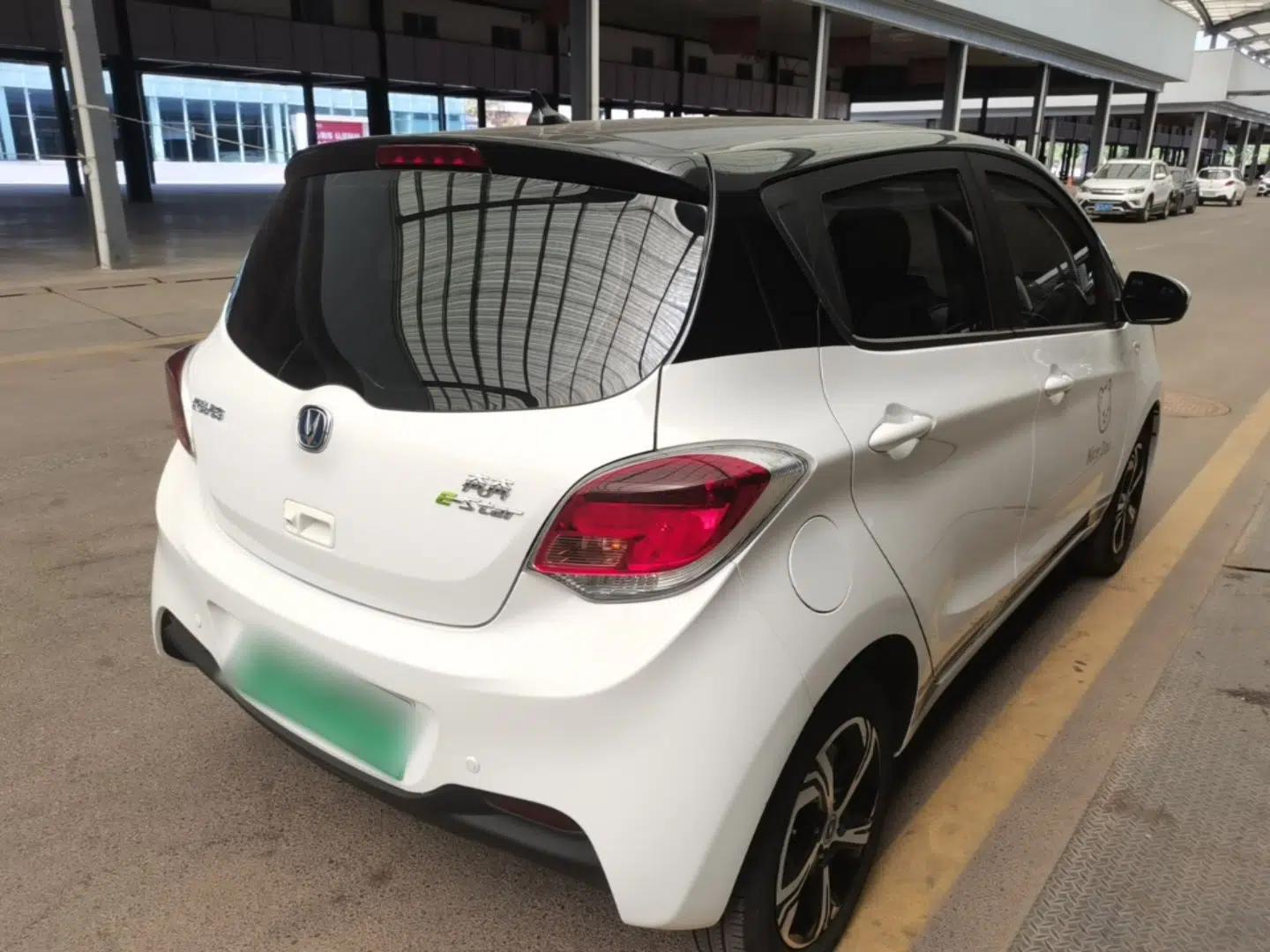 CHANGAN Benni E-Star 2022 Charming Edition Colorful Model Lithium Iron Phosphate — миниатюра 6