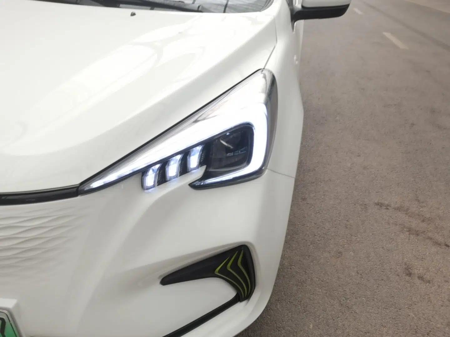 CHANGAN Benni E-Star 2022 Charming Edition Colorful Model Lithium Iron Phosphate — миниатюра 8