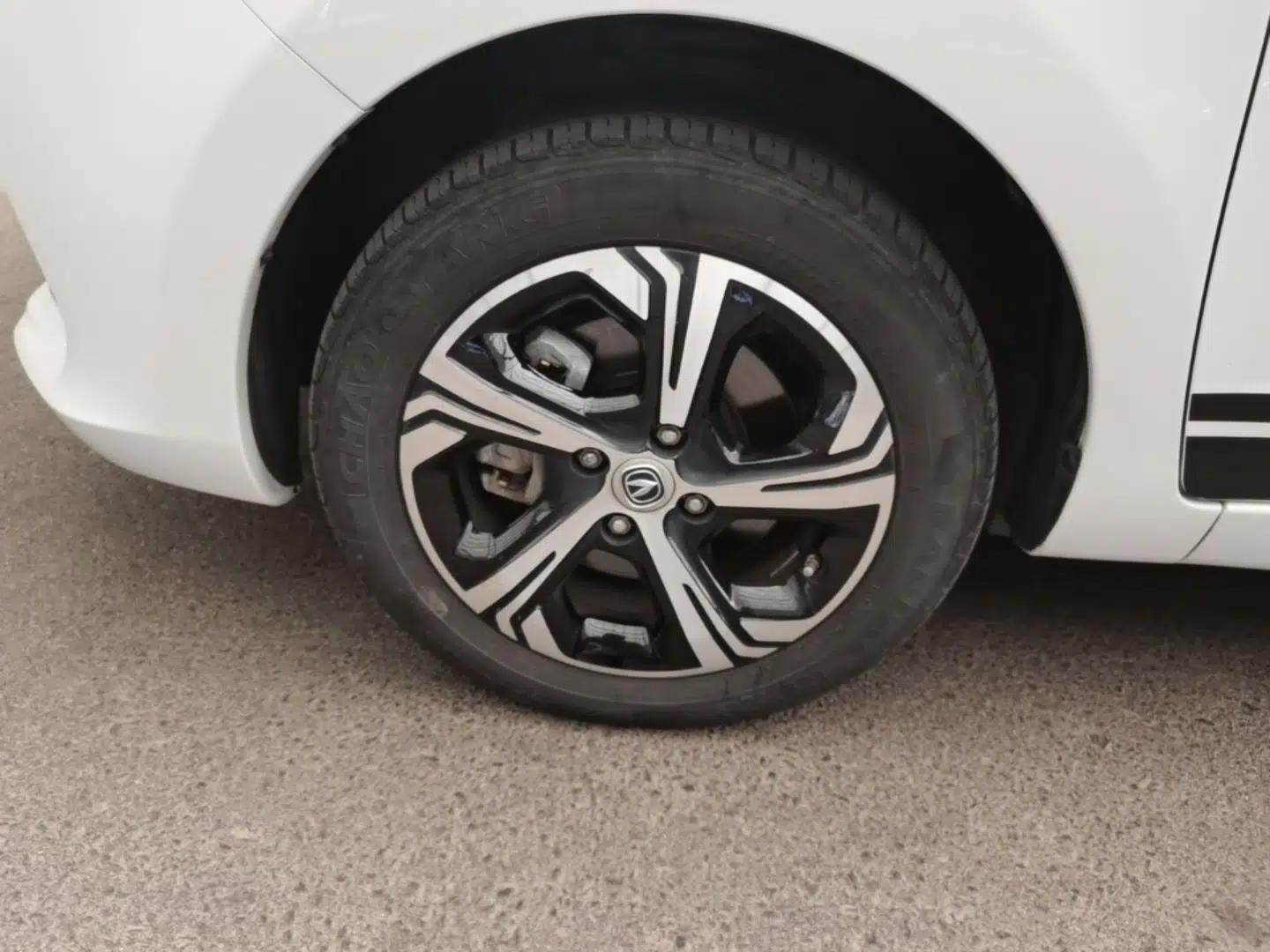 CHANGAN Benni E-Star 2022 Charming Edition Colorful Model Lithium Iron Phosphate — миниатюра 10