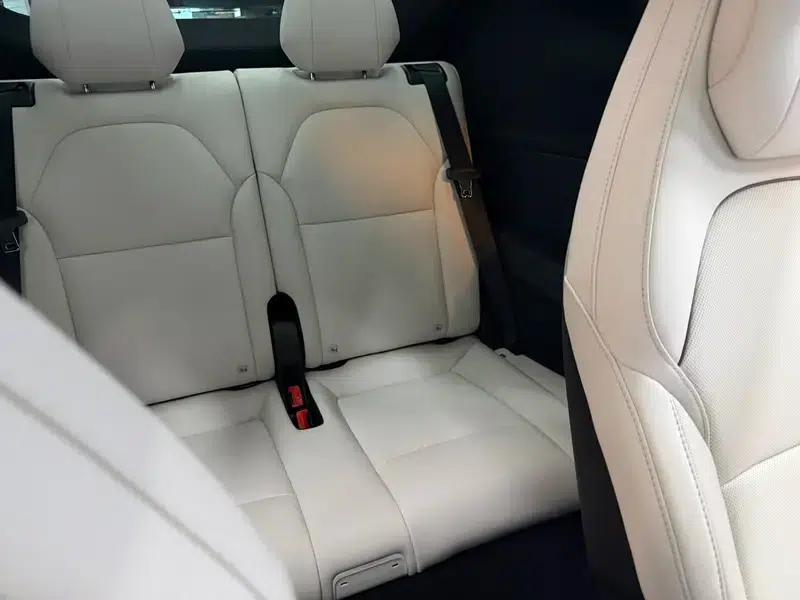 Model Y L 2026 Standard Edition — миниатюра 13
