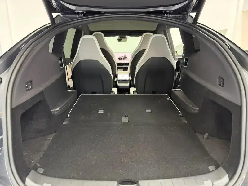 Model Y L 2026 Standard Edition — миниатюра 15