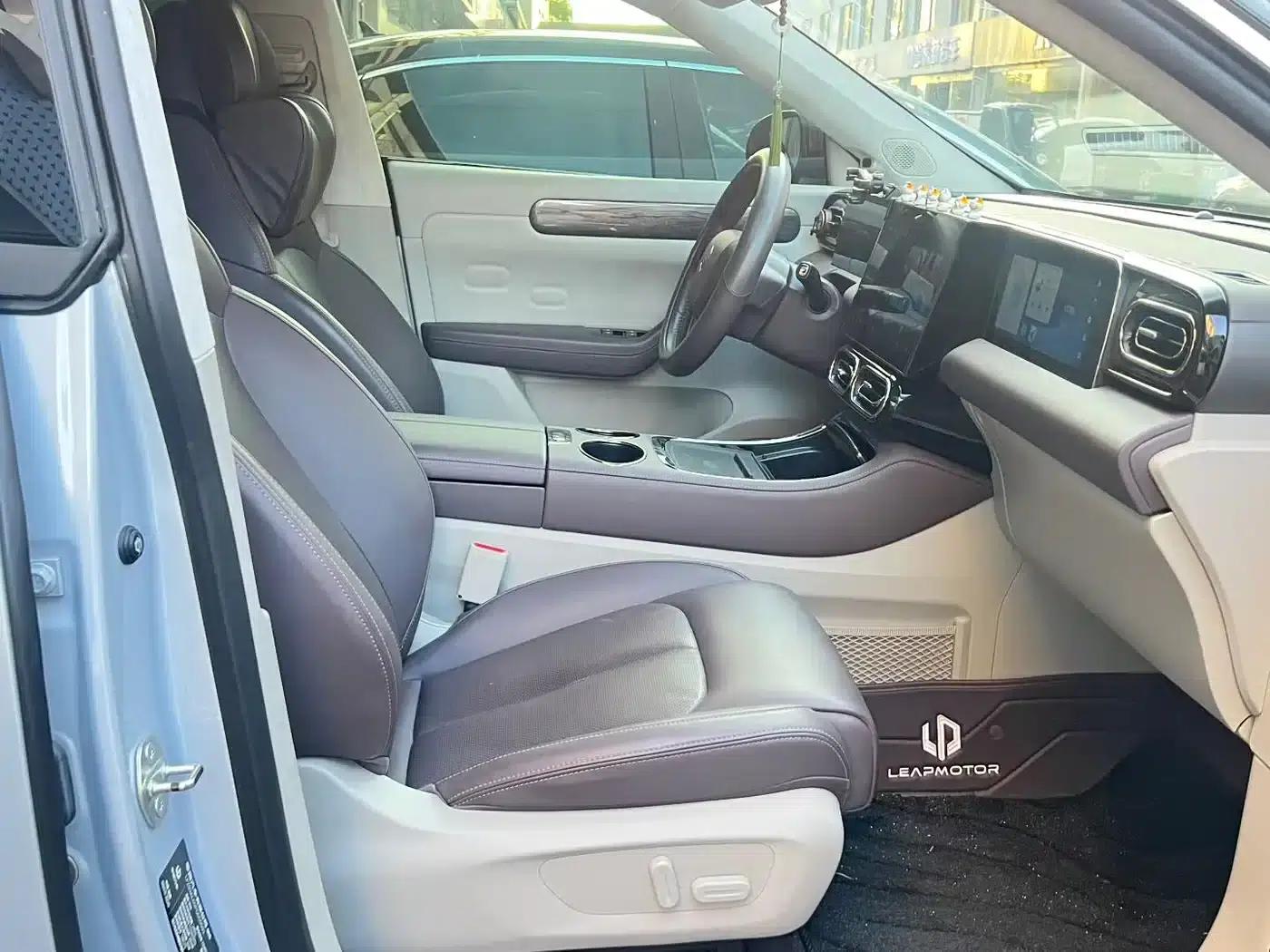 Leapmotor C11 2023 Range Extended 285 Smart Edition — миниатюра 6