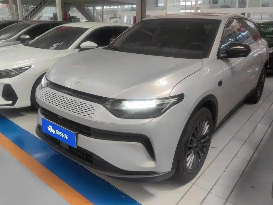 Leapmotor C11 2023 Range Extended 300 Comfort Edition — миниатюра 1