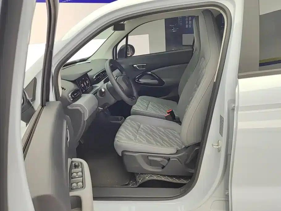 Leapmotor T03 2024 Model 403 Comfort Edition — миниатюра 9