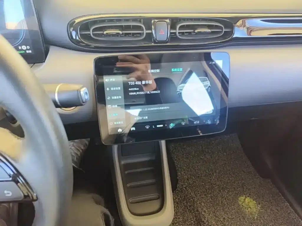 Leapmotor T03 2020 400 Luxury Edition — миниатюра 13