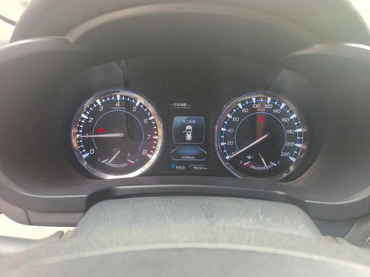 CHANGAN CS95 2017 2.0T Two-Wheel Drive Zhiyuan Edition — миниатюра 8