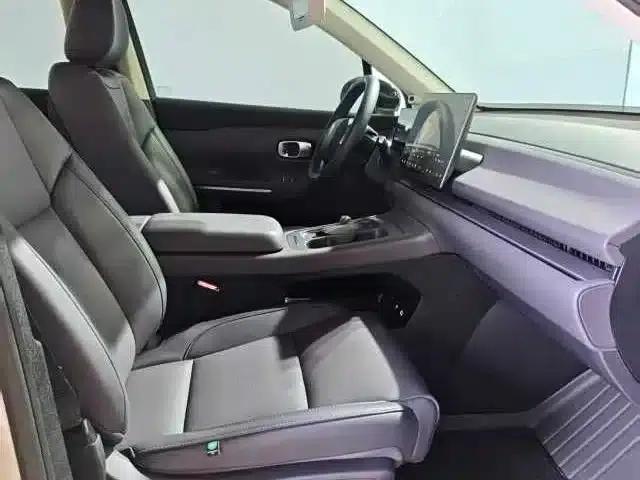 Leapmotor C10 2024 Model 530 Smart Edition — миниатюра 11