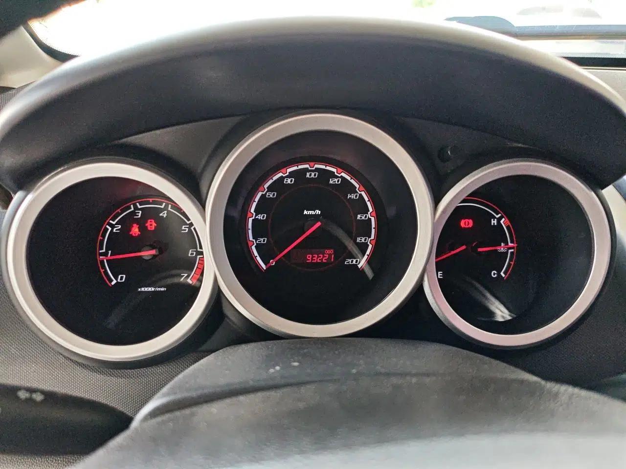 CHANGAN CX20 2014 1.4L Manual Sport Edition China V Standard — миниатюра 11
