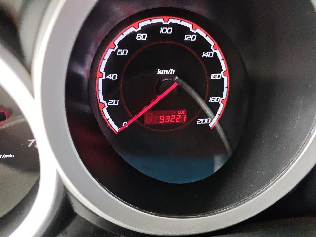 CHANGAN CX20 2014 1.4L Manual Sport Edition China V Standard — миниатюра 12