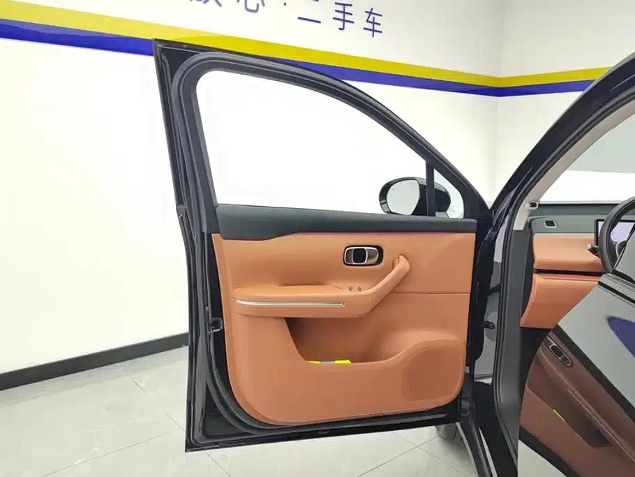 Leapmotor C16 2026 Extended Range, 280 LiDAR Smart Edition, 6-Seater — миниатюра 7