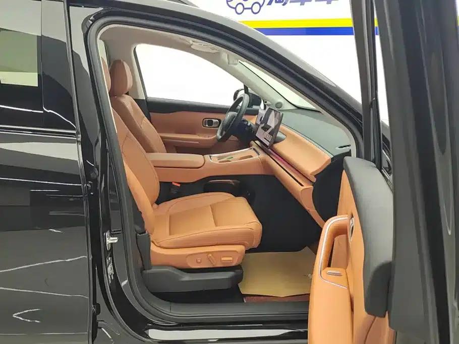 Leapmotor C16 2026 Extended Range, 280 LiDAR Smart Edition, 6-Seater — миниатюра 8