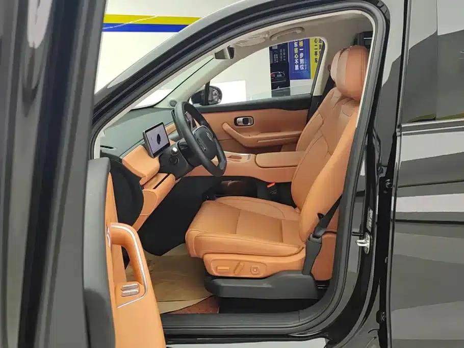 Leapmotor C16 2026 Extended Range, 280 LiDAR Smart Edition, 6-Seater — миниатюра 9