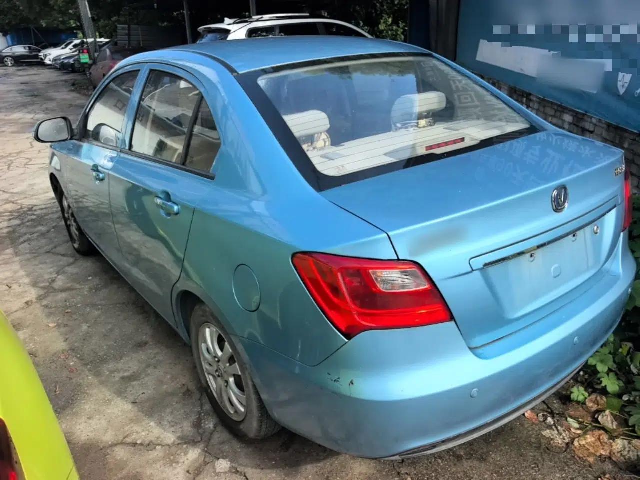 CHANGAN Alsvin V3 2012 1.3L Manual Comfort Version China IV Standard — миниатюра 13