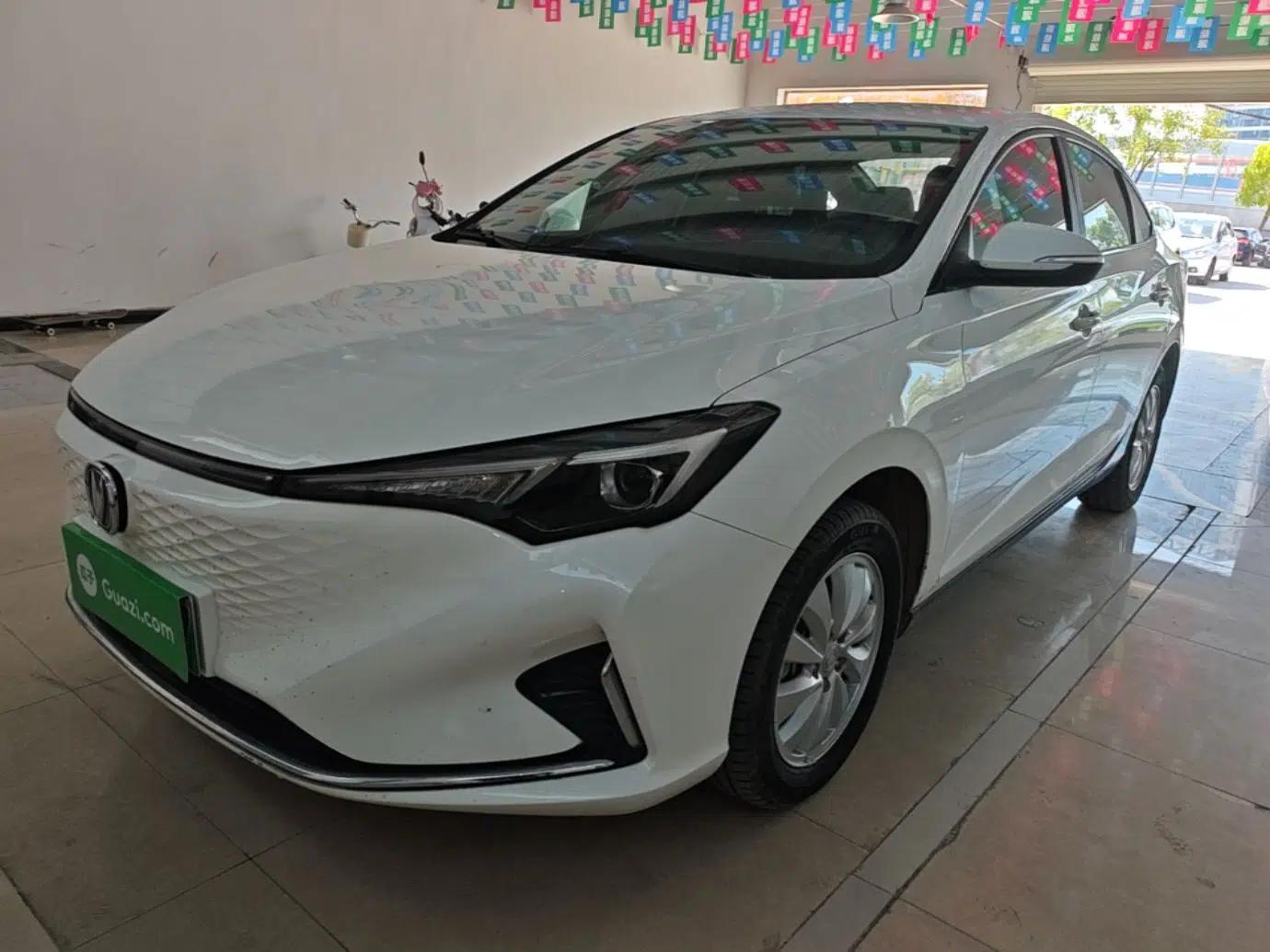 CHANGAN Eado New Energy 2022 EV460 Smart Ride-Hailing Edition – Lithium Iron Phosphate — миниатюра 1