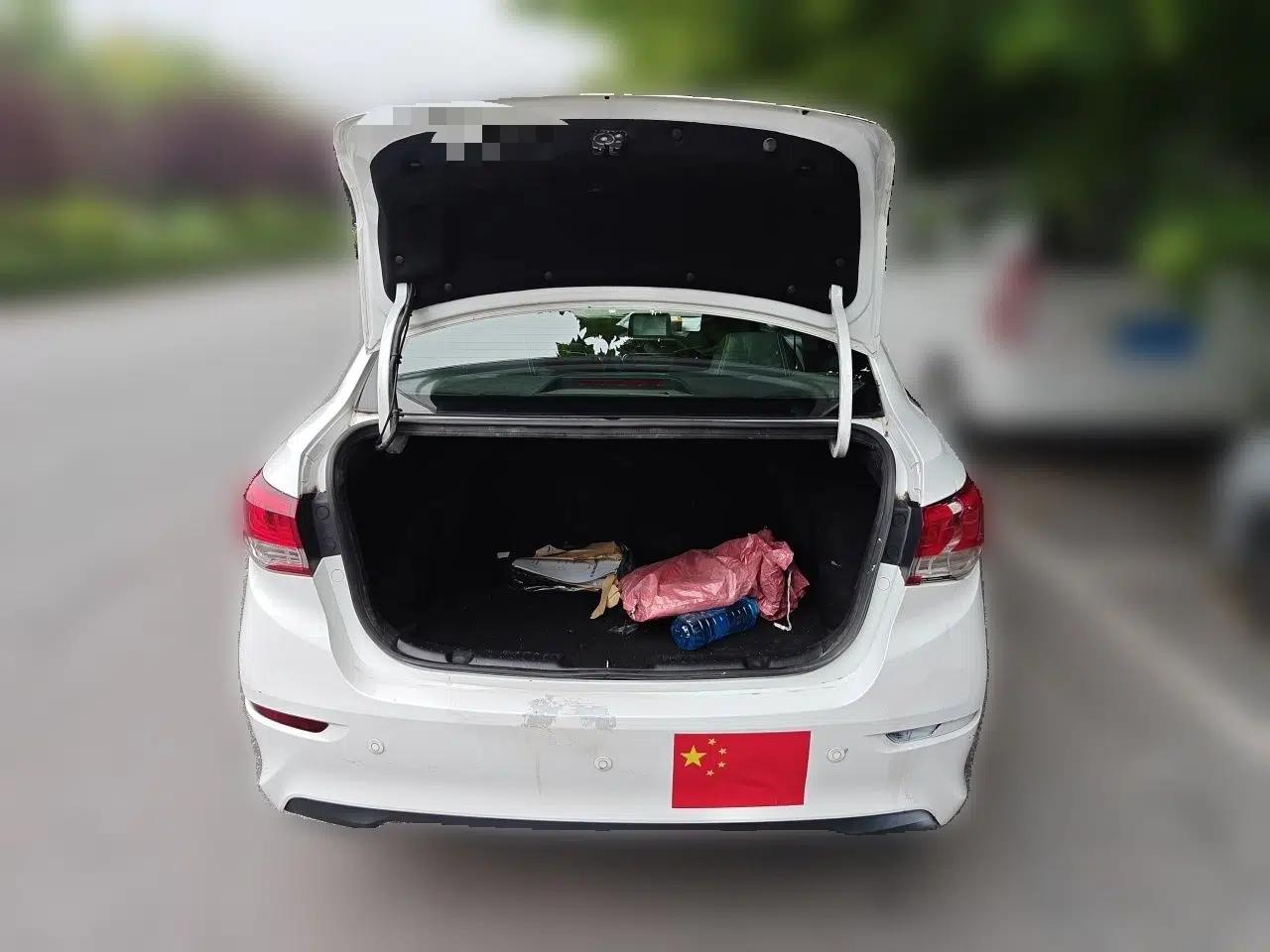 CHANGAN Alsvin 2018 1.5L DCT Luxury Model China V Standard — миниатюра 19