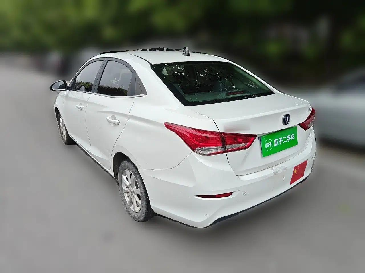 CHANGAN Alsvin 2018 1.5L DCT Luxury Model China V Standard — миниатюра 4