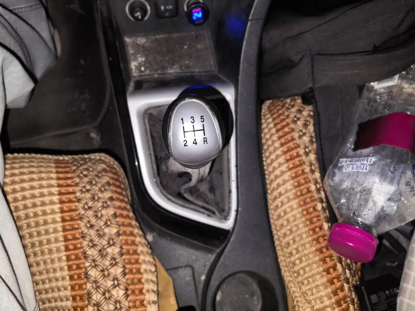 CHANGAN Alsvin V7 2015 1.6L Manual Enjoyment Model China V Standard — миниатюра 14
